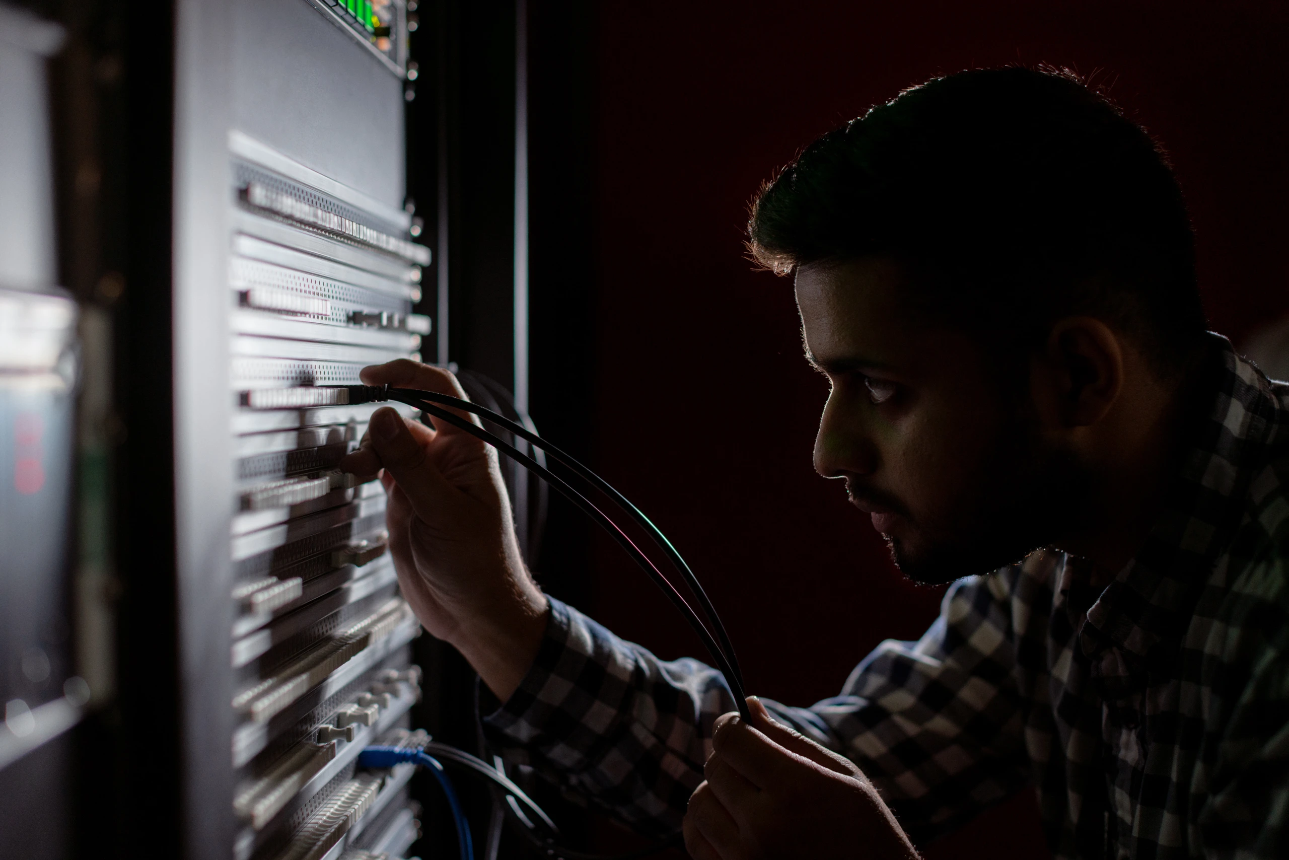 On site and Remote IT support services by Wise Computers Inc